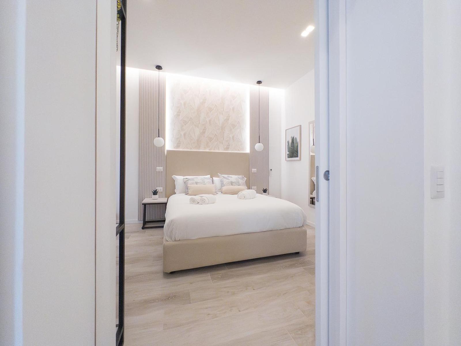 White Ottaviano Rom